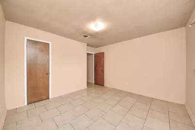 9126 Willow Meadow Drive, Houston, TX 77031 - Photo 9