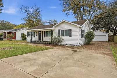 2003 Gary Avenue, Nederland, TX 77627 - Photo 3