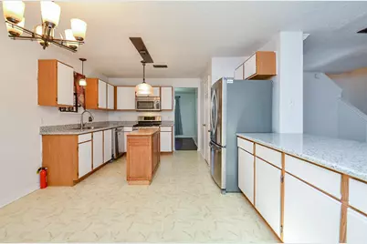 13837 Purplemartin Street, Houston, TX 77083 - Photo 9