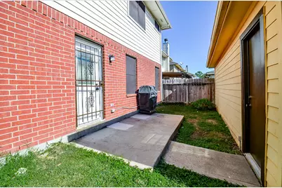 13837 Purplemartin Street, Houston, TX 77083 - Photo 31