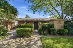 1529 Wirt Rd, Houston, TX 77055 - Photo 1