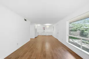1529 Wirt Rd, Houston, TX 77055 - Photo 11