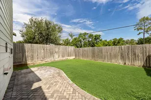 2220 Cortijo Pl, Houston, TX 77091 - Photo 33