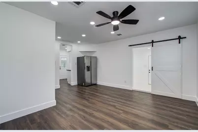 7530 Park Place Boulevard, Houston, TX 77087 - Photo 9