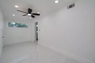 7530 Park Pl Blvd, Houston, TX 77087 - Photo 15