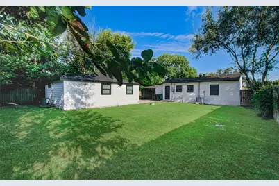 7530 Park Place Boulevard, Houston, TX 77087 - Photo 29