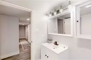 6325 Riverview Way, Houston, TX 77057 - Photo 9