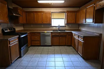 252 Bastrop Street, Angleton, TX 77515 - Photo 13