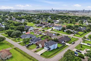 11037 Bois D Arc St, La Porte, TX 77571 - Photo 27