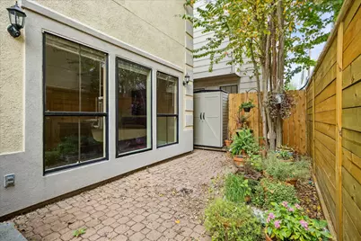 3515 Yupon Street, Houston, TX 77006 - Photo 35