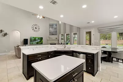 10118 Peytons Grace Ln, Cypress, TX 77433 - Photo 13