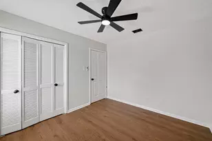10102 Old Towne Ln, Sugar Land, TX 77498 - Photo 31