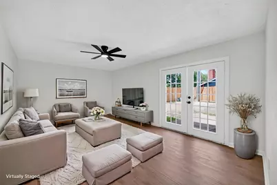 10102 Old Towne Lane, Sugar Land, TX 77498 - Photo 9