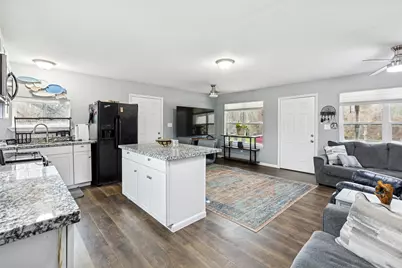 239 Fishermans Trail, Huntsville, TX 77320 - Photo 11