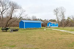 239 Fisherman's Trail, Huntsville, TX 77320 - Photo 5