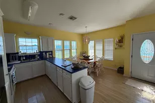 978 Mary Ann, Crystal Beach, TX 77650 - Photo 9