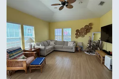 978 Mary Ann, Crystal Beach, TX 77650 - Photo 13