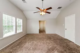 4435 Sprangletop Ave, Baytown, TX 77521 - Photo 9