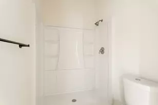 226 N Dixie St, Brenham, TX 77833 - Photo 17