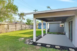 232 Birch St, Lake Jackson, TX 77566 - Photo 23