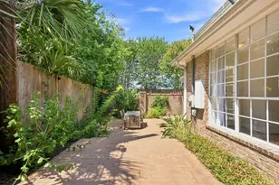 5597 Beverly Hill St, Houston, TX 77056 - Photo 29