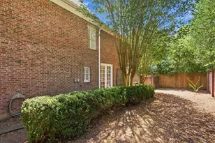 5597 Beverly Hill St, Houston, TX 77056 - Photo 33