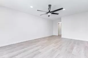 3406 Forest Village Dr, Houston, TX 77339 - Photo 33