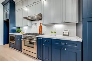 1014 Peden St, Houston, TX 77006 - Photo 9