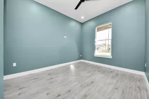 1215 Lafferty Rd, Pasadena, TX 77502 - Photo 13