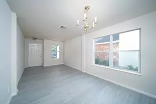 12934 Kingston Point Ln, Houston, TX 77047 - Photo 7