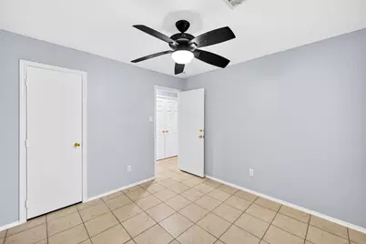 2135 Falling Oaks Road, Houston, TX 77038 - Photo 11