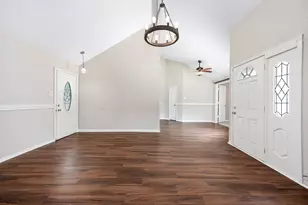 915 W Primrose Meadows Cir, Pearland, TX 77584 - Photo 7