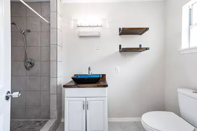 915 W Primrose Meadows Circle, Pearland, TX 77584 - Photo 17