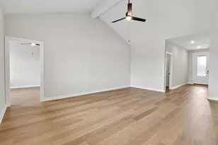 15671 Honey Cv Dr, Conroe, TX 77303 - Photo 5