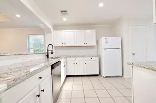 7907 Fire Thorn Ln, Cypress, TX 77433 - Photo 11