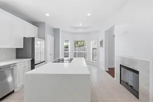 201 Las Brisas St, Kemah, TX 77565 - Photo 17