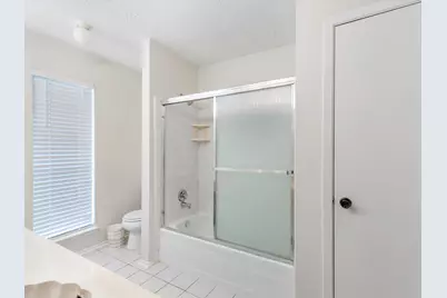 13515 Wimbledon Oaks Drive, Houston, TX 77065 - Photo 19