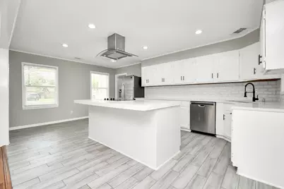 8034 Ridgeview Drive, Houston, TX 77055 - Photo 3