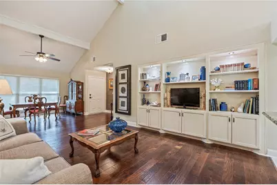 16530 Space Center Boulevard, Houston, TX 77058 - Photo 9