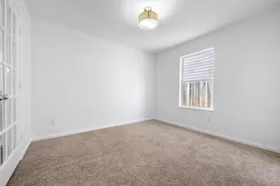 830 Paradise Rd, Baytown, TX 77521 - Photo 17