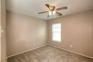 4711 Buescher Ct, Pearland, TX 77584 - Photo 13