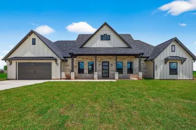 484 Angus Trail, Angleton, TX 77515 - Photo 1