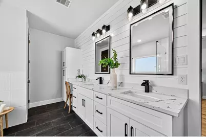 484 Angus Trail, Angleton, TX 77515 - Photo 35