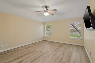 20922 Sandy Briar Ct, Spring, TX 77379 - Photo 9