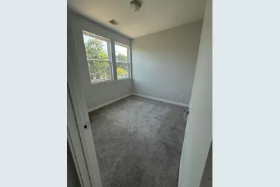 4923 Higgins St Street, Houston, TX 77033 - Photo 13