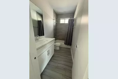4923 Higgins St Street, Houston, TX 77033 - Photo 11