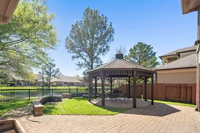 2415 Hendricks Lakes Drive, Spring, TX 77388 - Photo 39