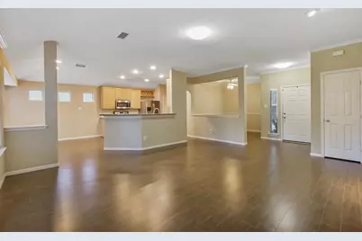 74 S Wynnoak Circle, The Woodlands, TX 77382 - Photo 11
