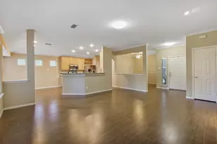 74 S Wynnoak Cir, The Woodlands, TX 77382 - Photo 11