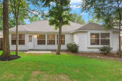 74 S Wynnoak Circle, The Woodlands, TX 77382 - Photo 3